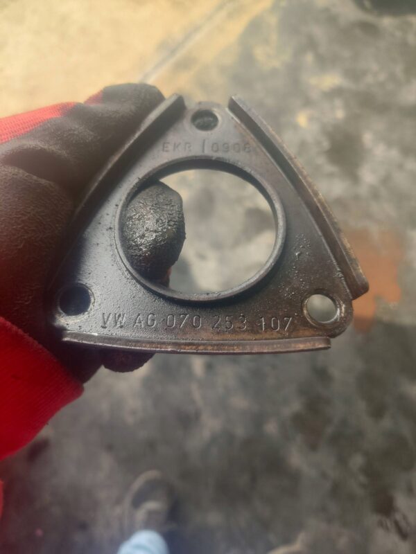 a64b6a500e9fd1e726255ea2b4726916