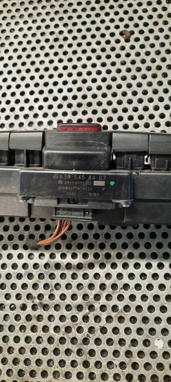 b0d163d92aeb6c3b37d9e00bd5ab3123