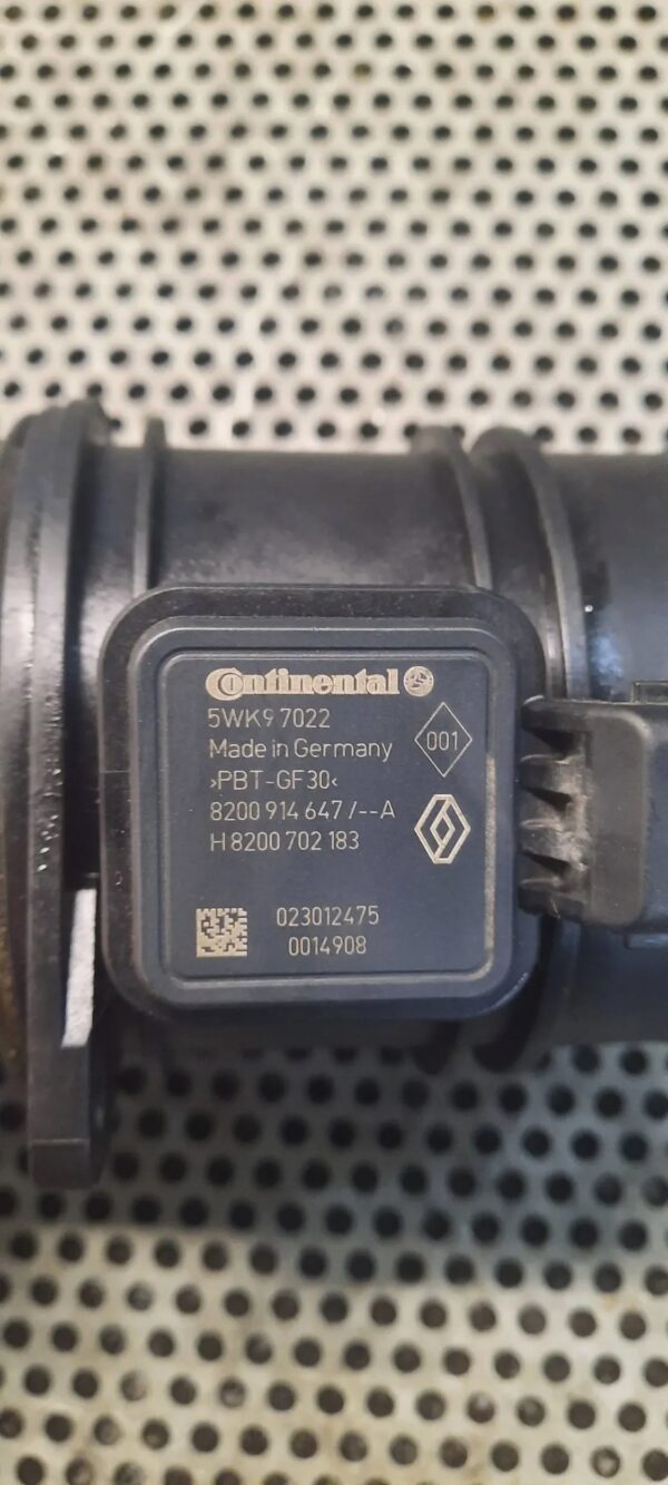 2ede7935ea7fed95060d48ca1de4064e