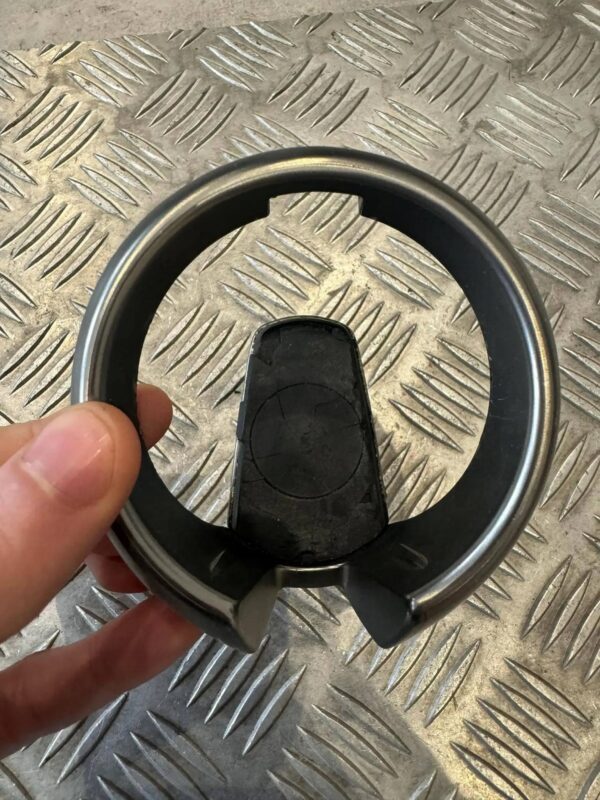 e6094b6bc1c6e4cbdc2e1c05d4e63816