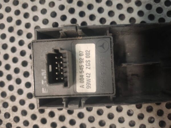 7f60895408e2c2edfeb659068da5cb96