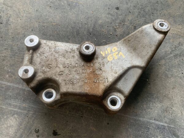 b7e07563316f27933c77e73e7a7498e7