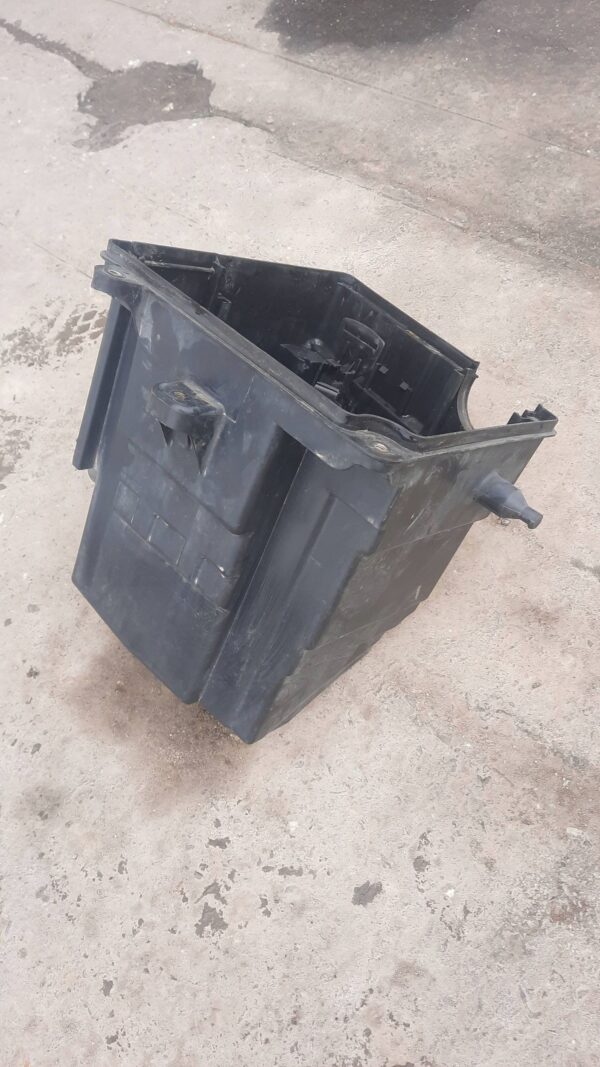 9ff5d20638406a827a38cbd64aea0bd4