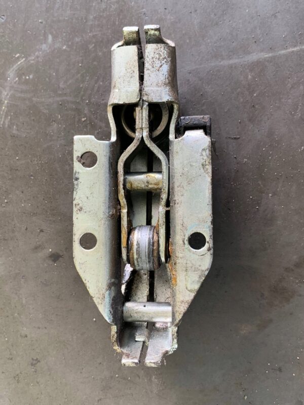 e4c027f82a22bfb7735ad3550f48d71b