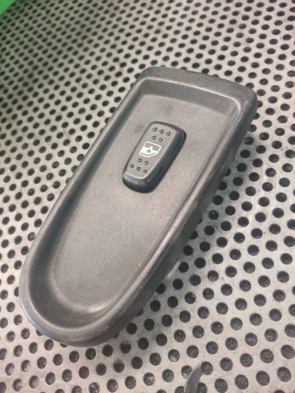 0313e6bc14eff65a6fd1c7d3c0107dc2