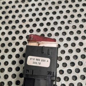 36a175abefd9847dc3f1bf155d6b373f