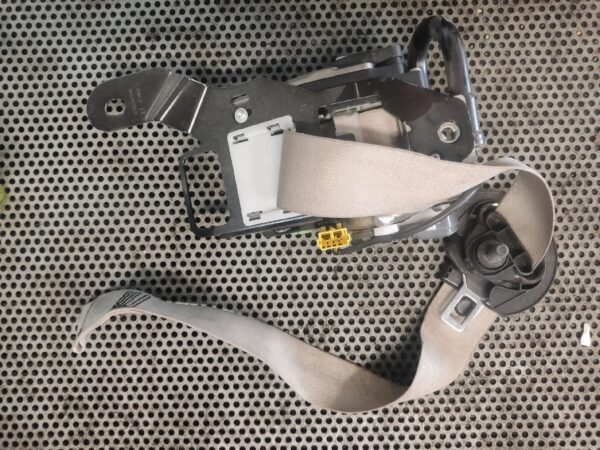 b7a8e18352d794c68b47db2dbdaf691e