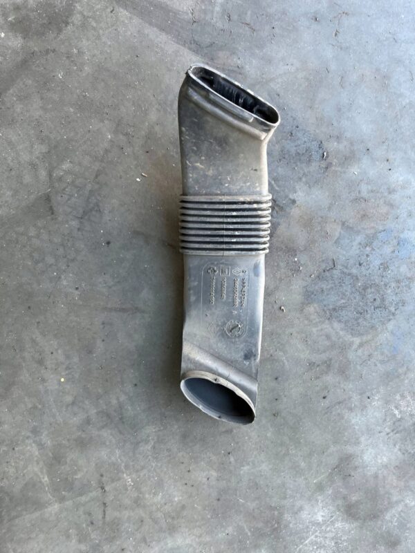 332e208cae64f081f599015592bd8391