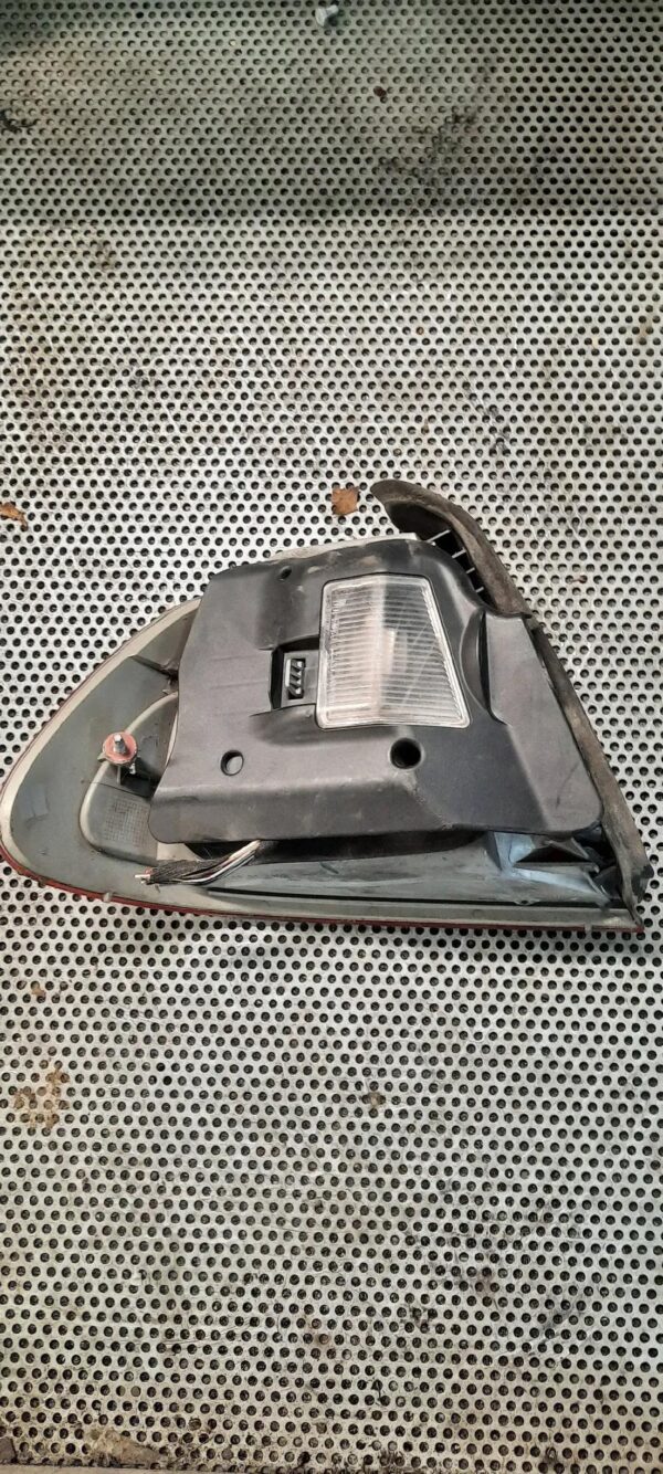 98e7e815053935a9c822f485fb36aea3