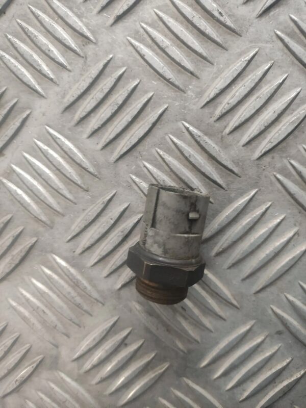 02c0263714bb2e118a1caf2fe6dfdea4