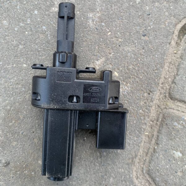 3d2eb3e8e0c2133c66f5265b8dd886e9