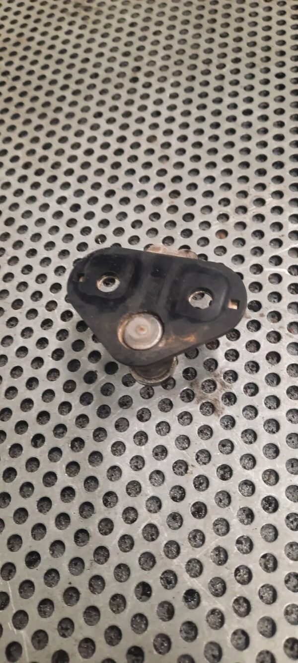 828a5f74c26fe6e3a94cbb333d76272c