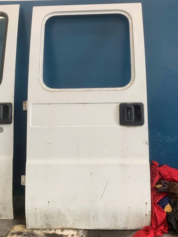 06e7046d98a88a13170d42591ea1b15c