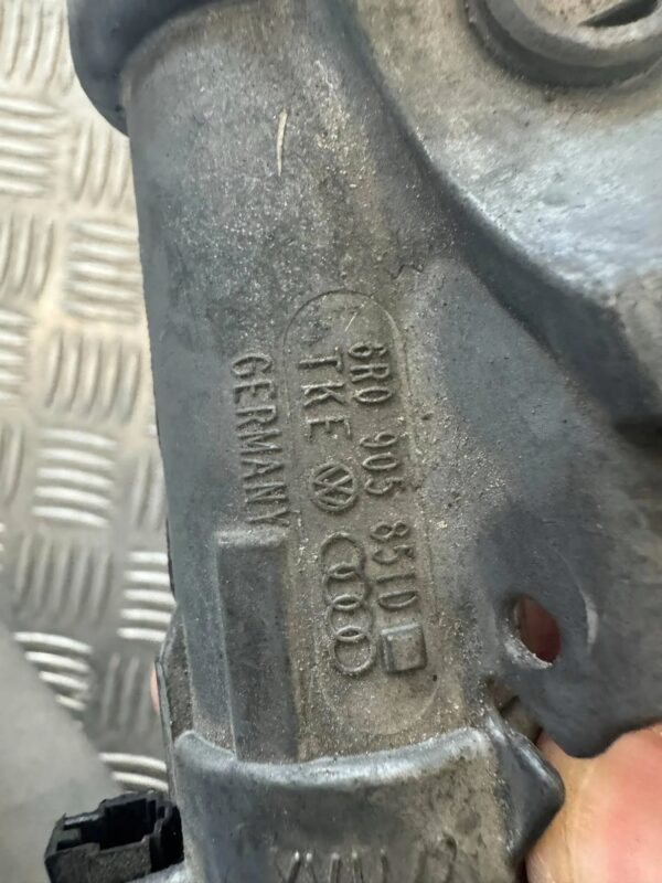 fb5f0575cb8e65073cb11edec2bc6fcb