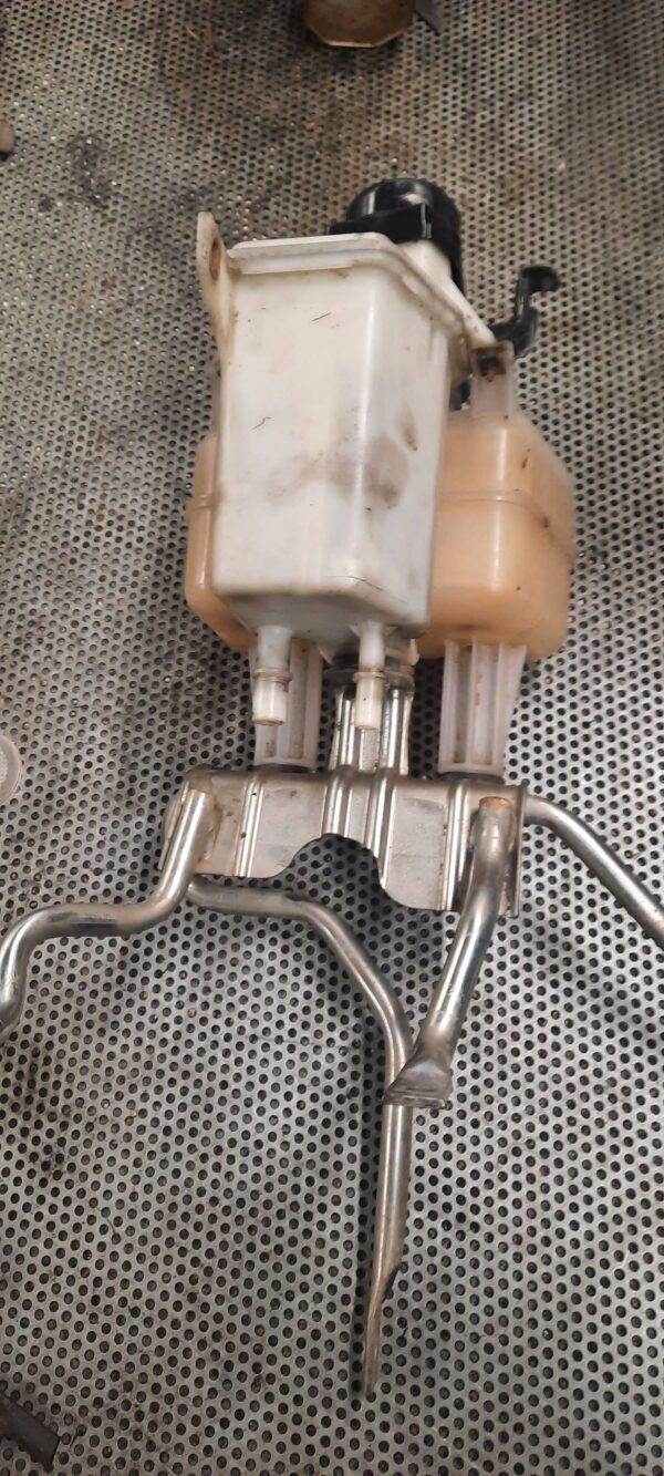 9443d13bf976c3434c1b90d1a5130ee4