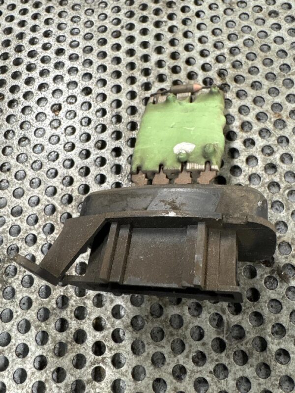 6ae647f60e7081c43e21fee2a34eb313.jpg 710422651e612f76898f2c8fde2af5f0