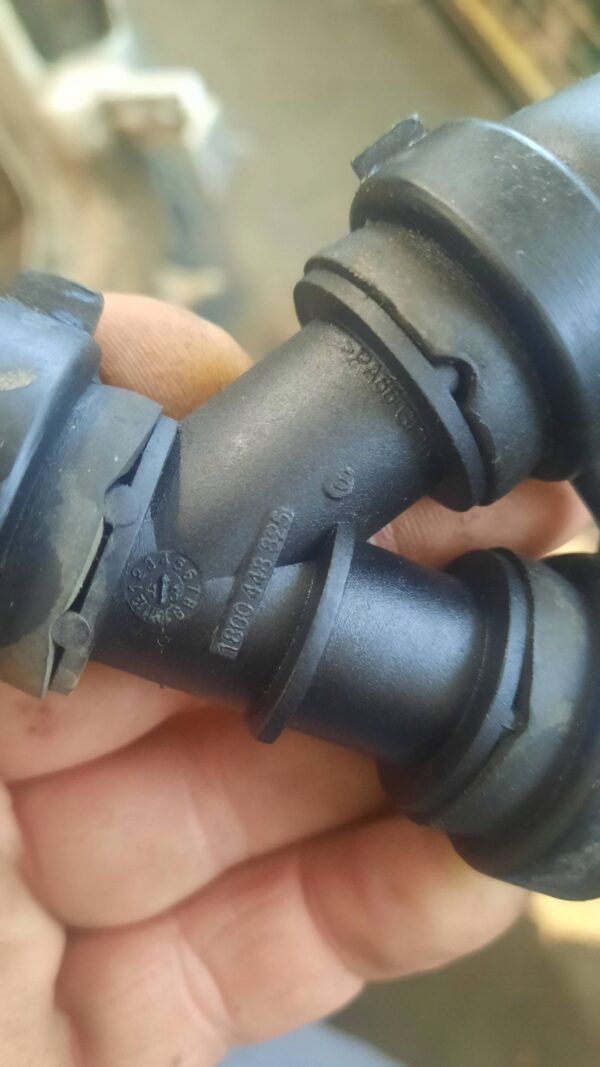 9851135796dfa01c9386a16422bfc692