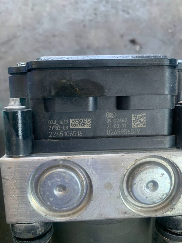 b2882eccb42e90c15a663a6b8d4f7b03