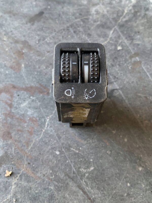 1e3123b41a952800ebb106cff9451ba3