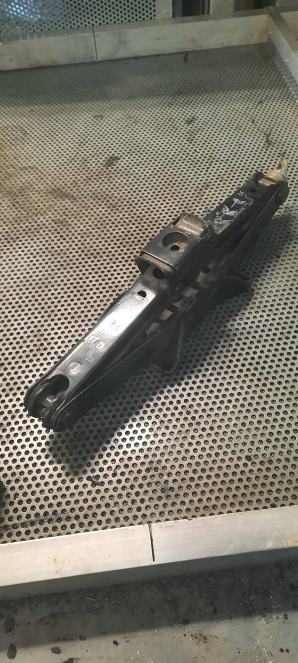 a8b8986fae220dbd832283cf50c3c556