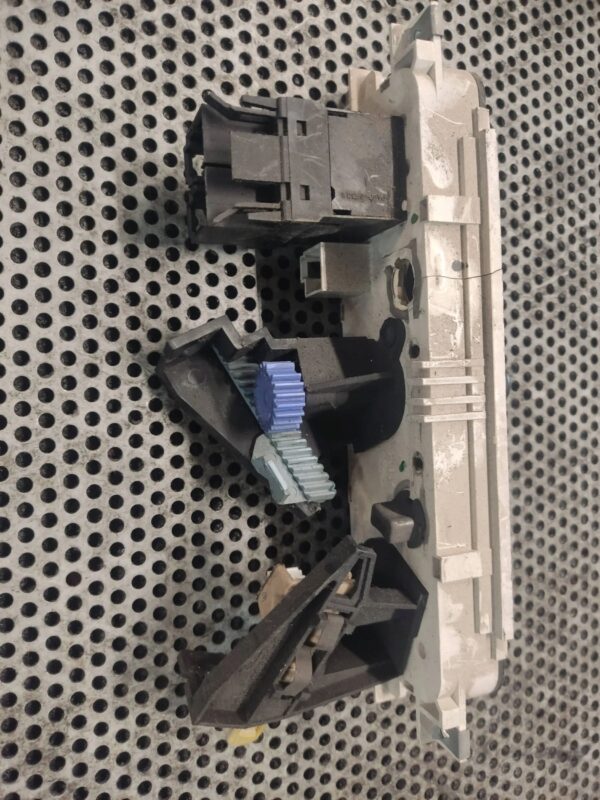 f763648a9f8baf23644da901f9c1329e