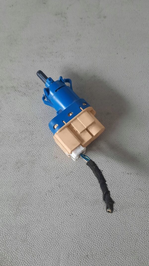 7576f52a83357e4ae3fcc472de7f3898