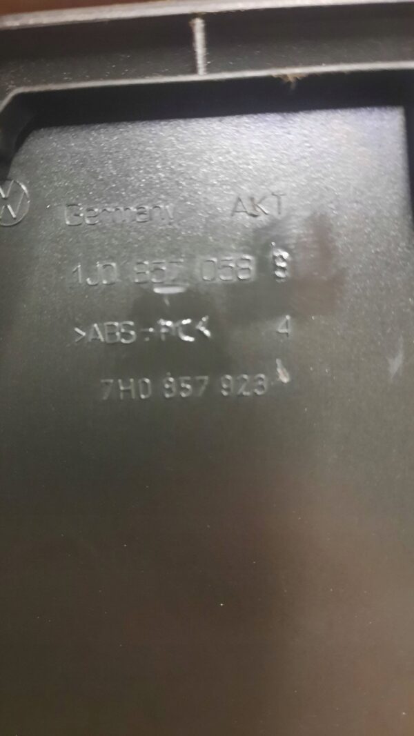 98640a5413ebbd9621e44c8225ca651f