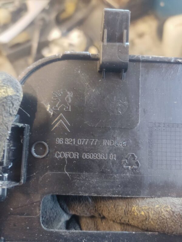 e40ae6a0300e8f993ffe4f35f7f0d60b