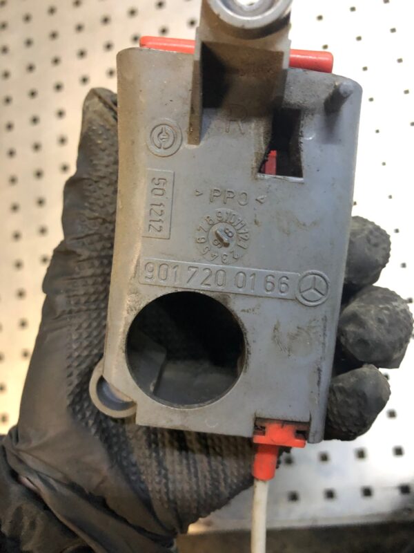 87b8ff6357cb365c13f0ace9f1d5970d