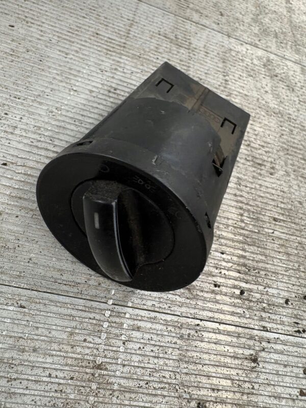 fa95bc3d4d1679b4c540069535e978d0