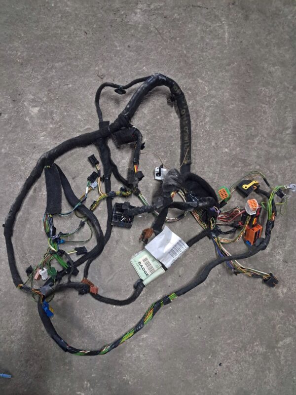 6e727e6aa942db50bdbbae8eebc76028