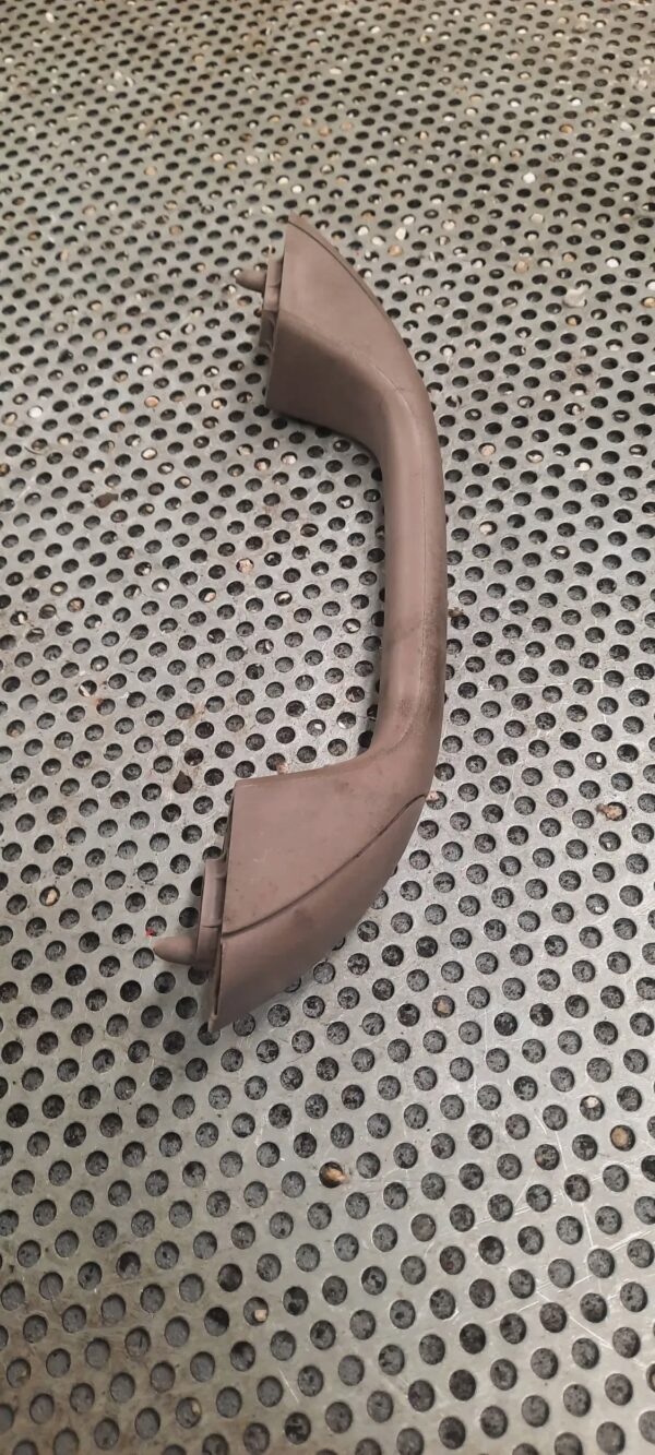 829b7ebfbd5715eef2fd36dc1a9204f8