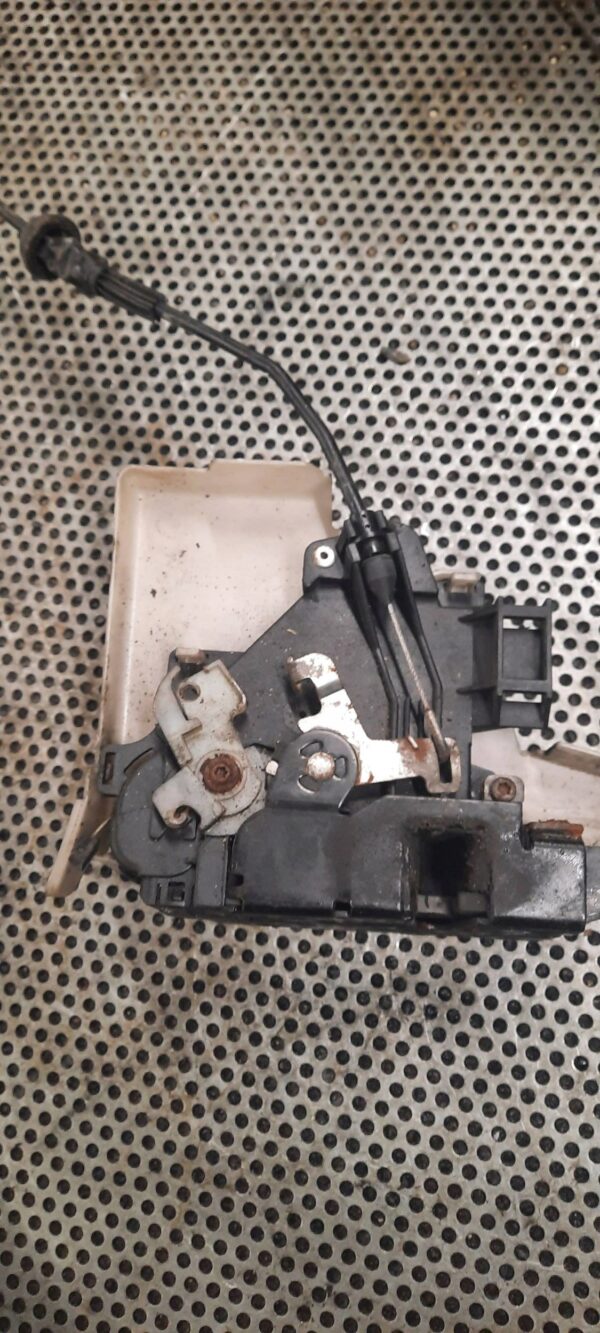 4da11b0f8c0189b9ae4649b0e5c15e3f