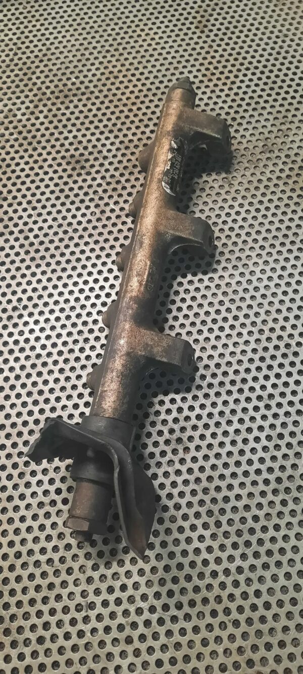 23080fdb26c2f30a3786468bb8a6979e