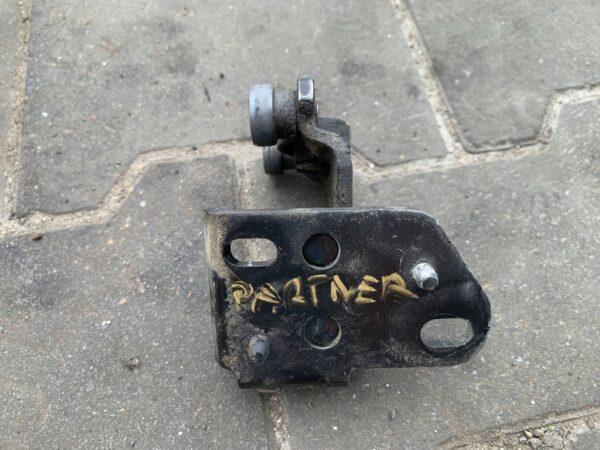 9635d6264fa79d1b423898567bb343f4