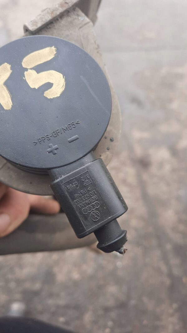 cf35170603dd9e951e2ce6efbb17d763