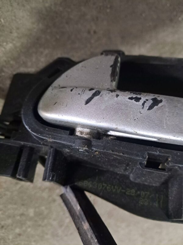 b305395af9d7e60644691fc3efbcf506