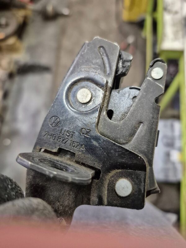 fbc1f8f4a1bfe08d9fb6e457bb6e5997