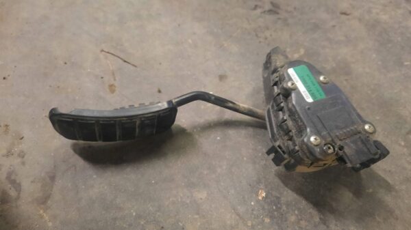 8d25356c6f136a90019308cb3447d80c