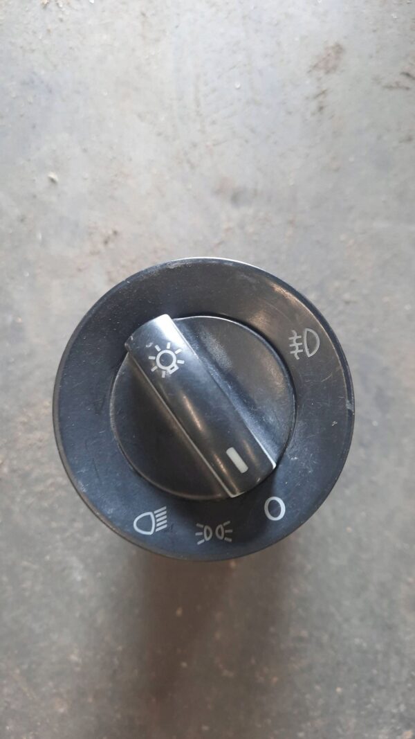 e5c0cd90ae78bd2ba309aa1b94638773