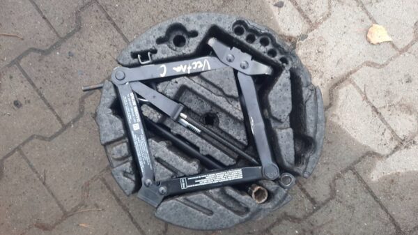 93c3645e75873722469b29696c7e0c8e