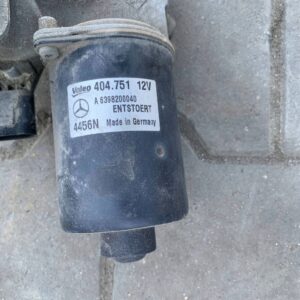 30435bc678646a51b41d8fb6411e34c8