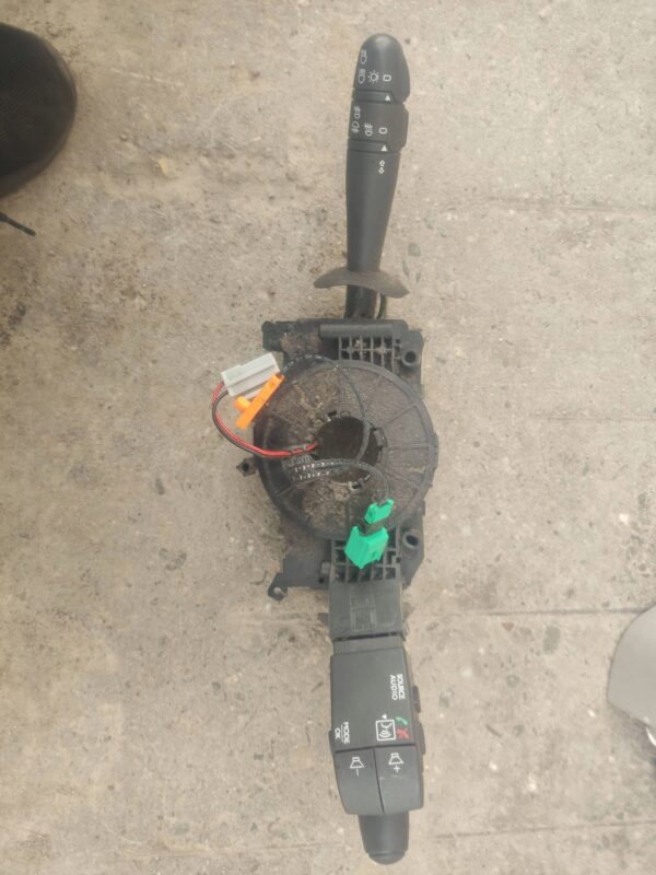 7761aedee42f03e2508efbd63e02e1a2