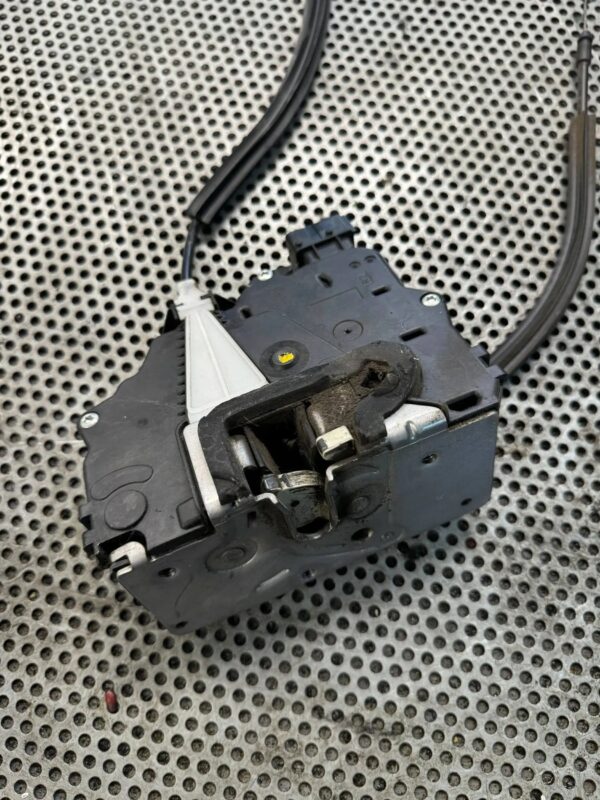 33e2ff80d23391a77bea91317ef03f95