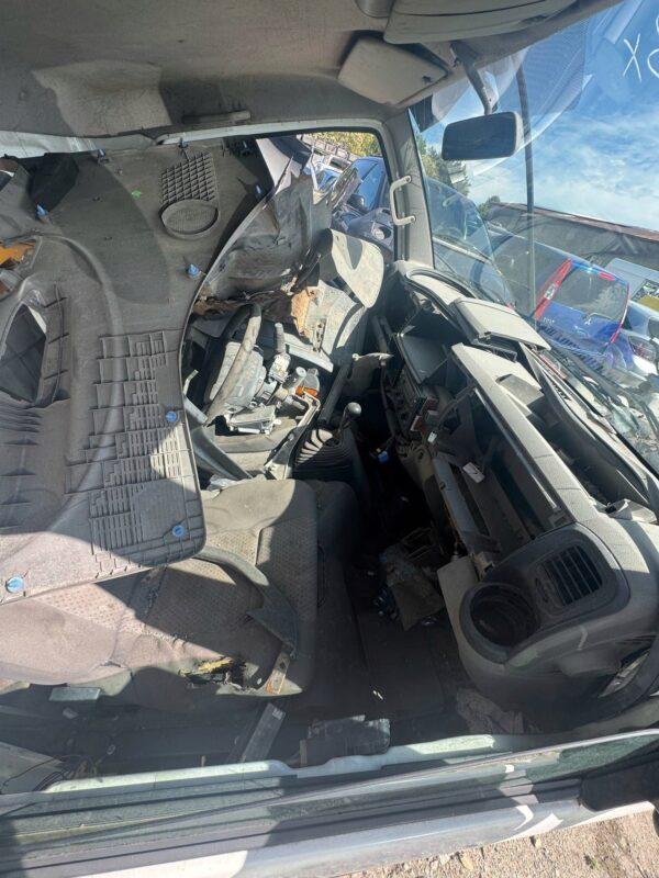 efe3bc25802536d3e84ab5c129227ea9