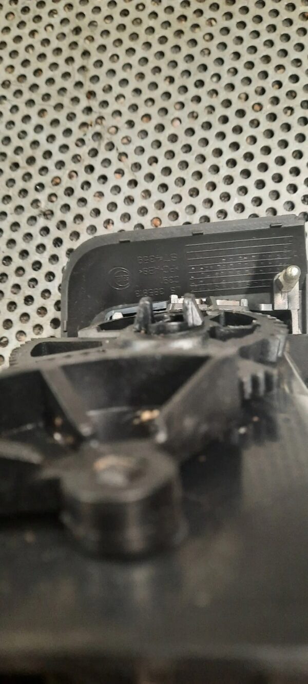 ce896f461f3b70365881de2ed42dad22