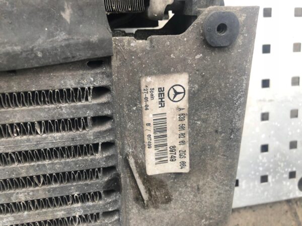 b0cad4f9cf2d093f8a44e2a301ef0cbe