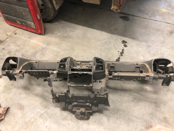 e196ac0672a48980fd1704323b1745c3