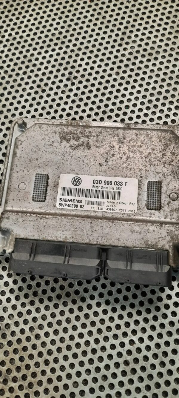 7386bcec690238bae44579796f87e595