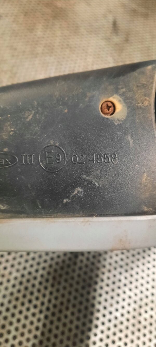 54b03861c27dd42c1f9de31e2b9499d8